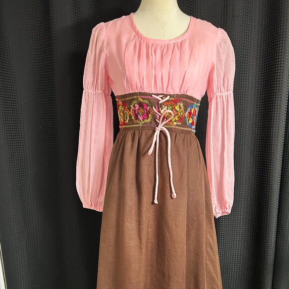 Vintage 70s Romantic Embroidered Garden Hippie Maxi Boho Prairie Maxi Dress - Picture 1 of 9
